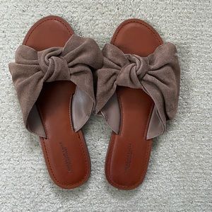 American Eagle bow slides